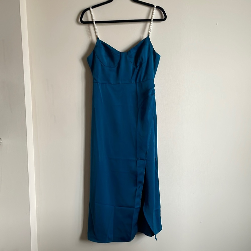 Rihoas Pearl Strap Side Slit Midi Dress in Color Blue